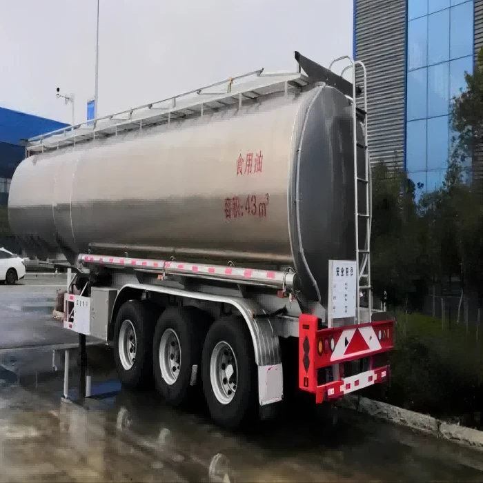 Edible Oil Tanker Truck