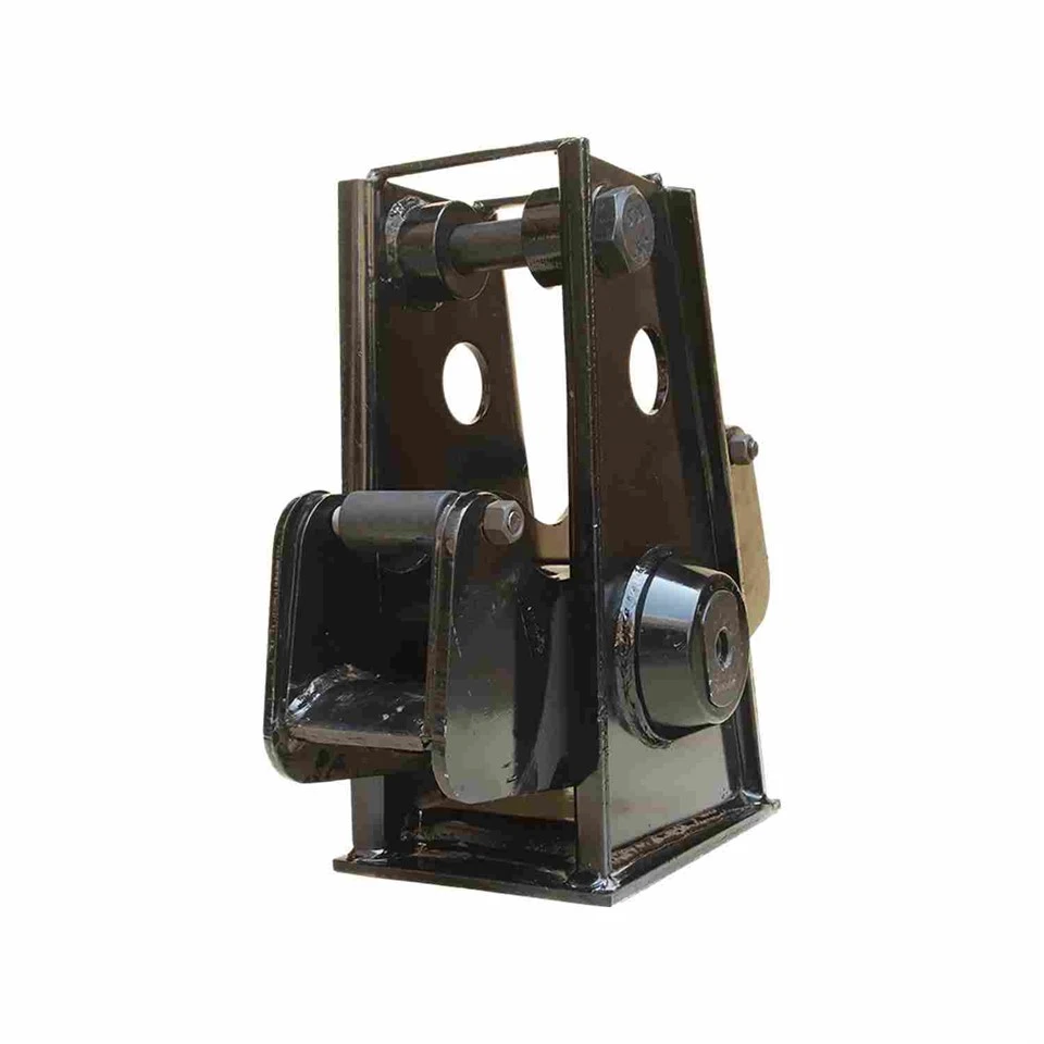The Trailer Middle Hanger
